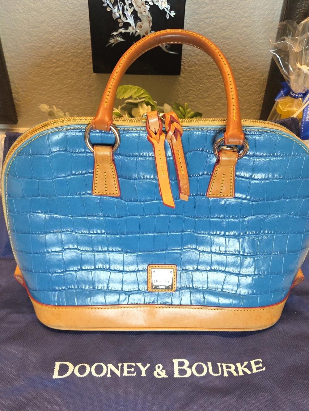 Pre-loved Dooney & Bourke Zip Zip Marine Blue Croc-Embossed Satchel w/ Card Case - Picture 10 of 10